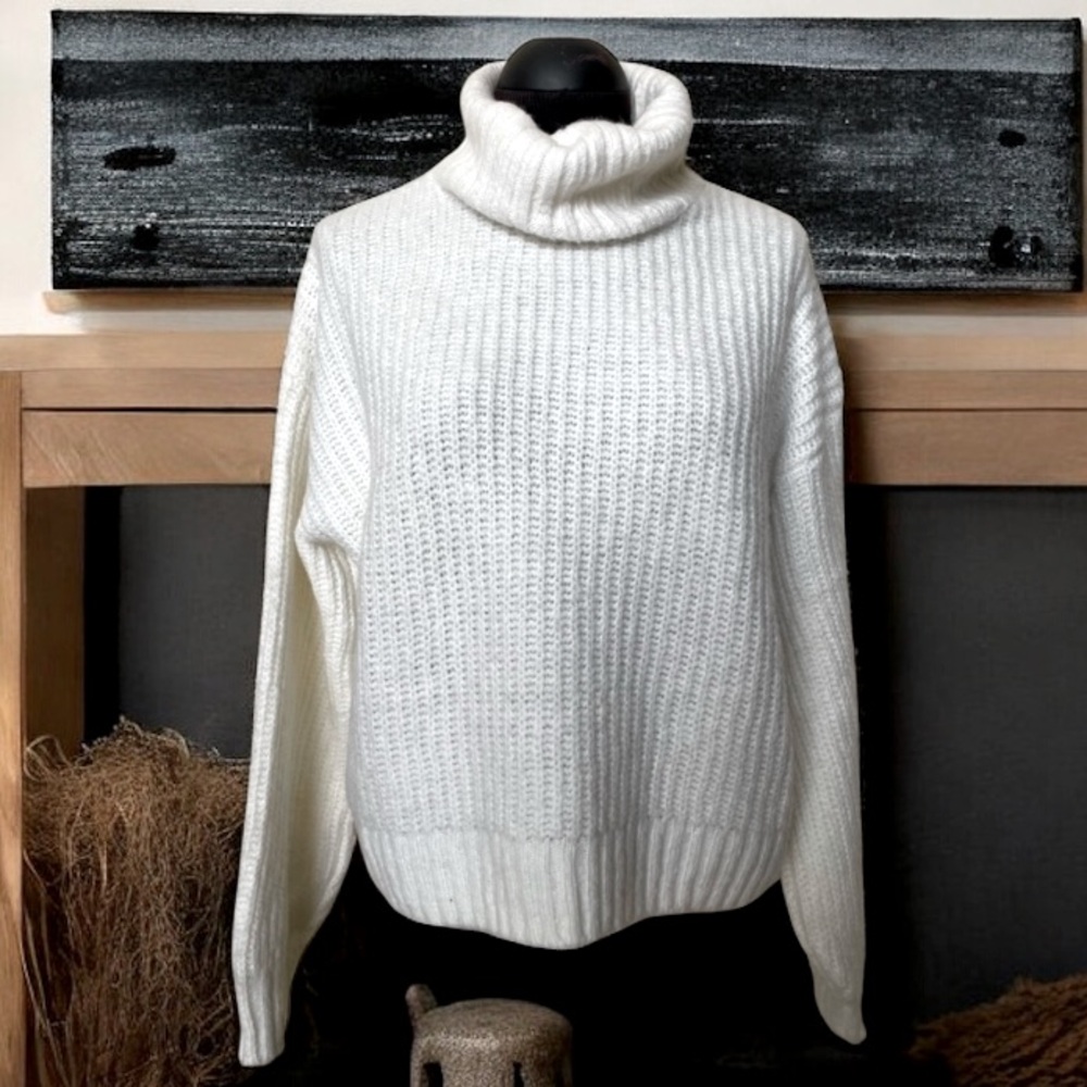off white neck Sweater